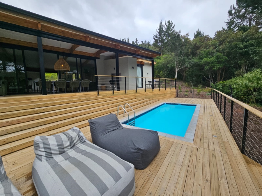 4 Bedroom Property for Sale in Simola Western Cape